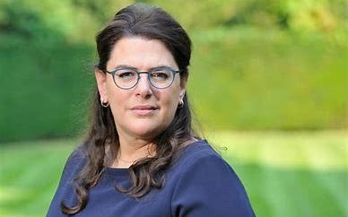 Lucienne van der Geld